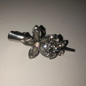 Silver hair clip